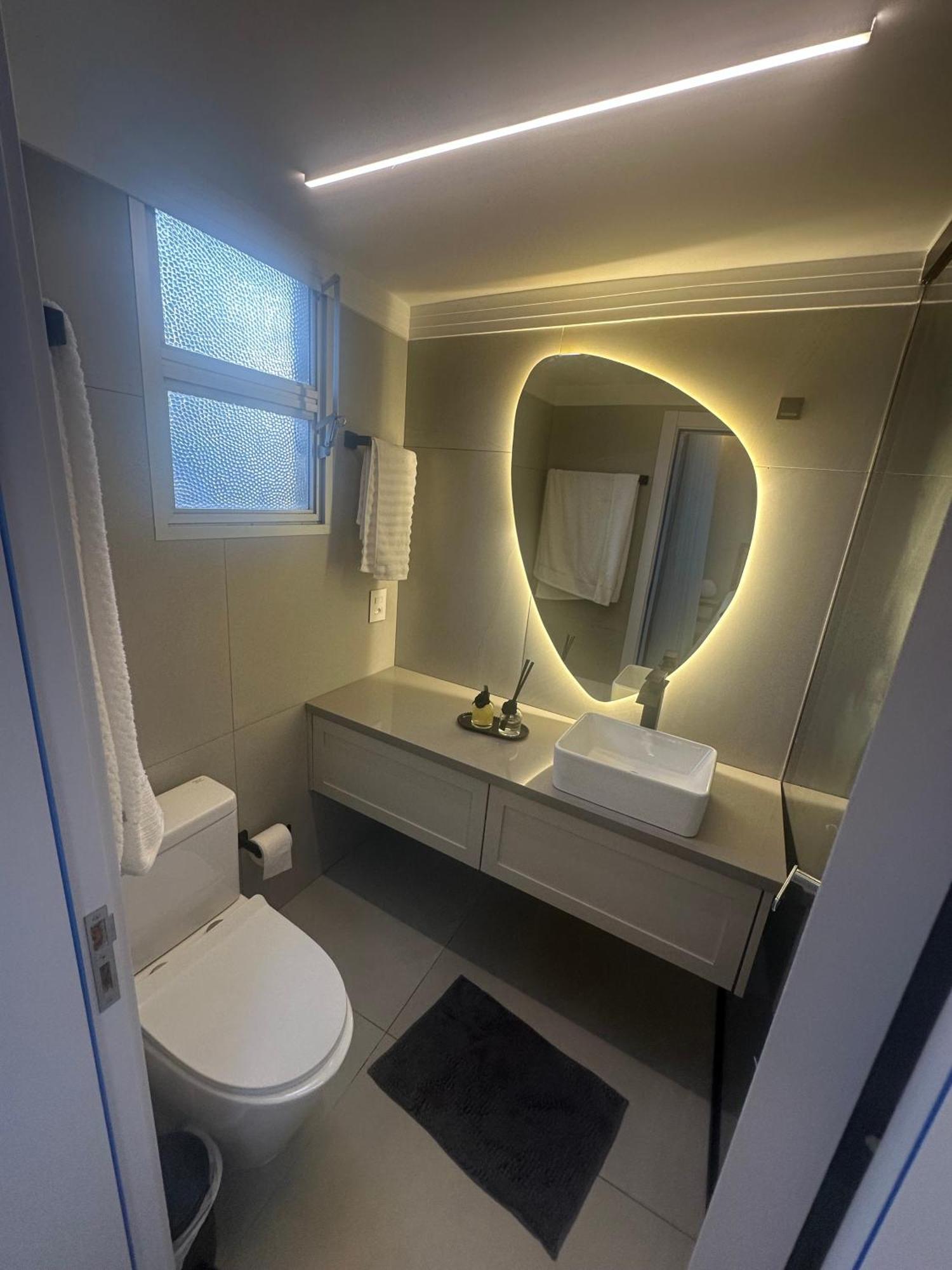 Apto 2 Suites, Novo, Na Avenida Atlantica, Pe Na Areia E Com Vista Mar *
