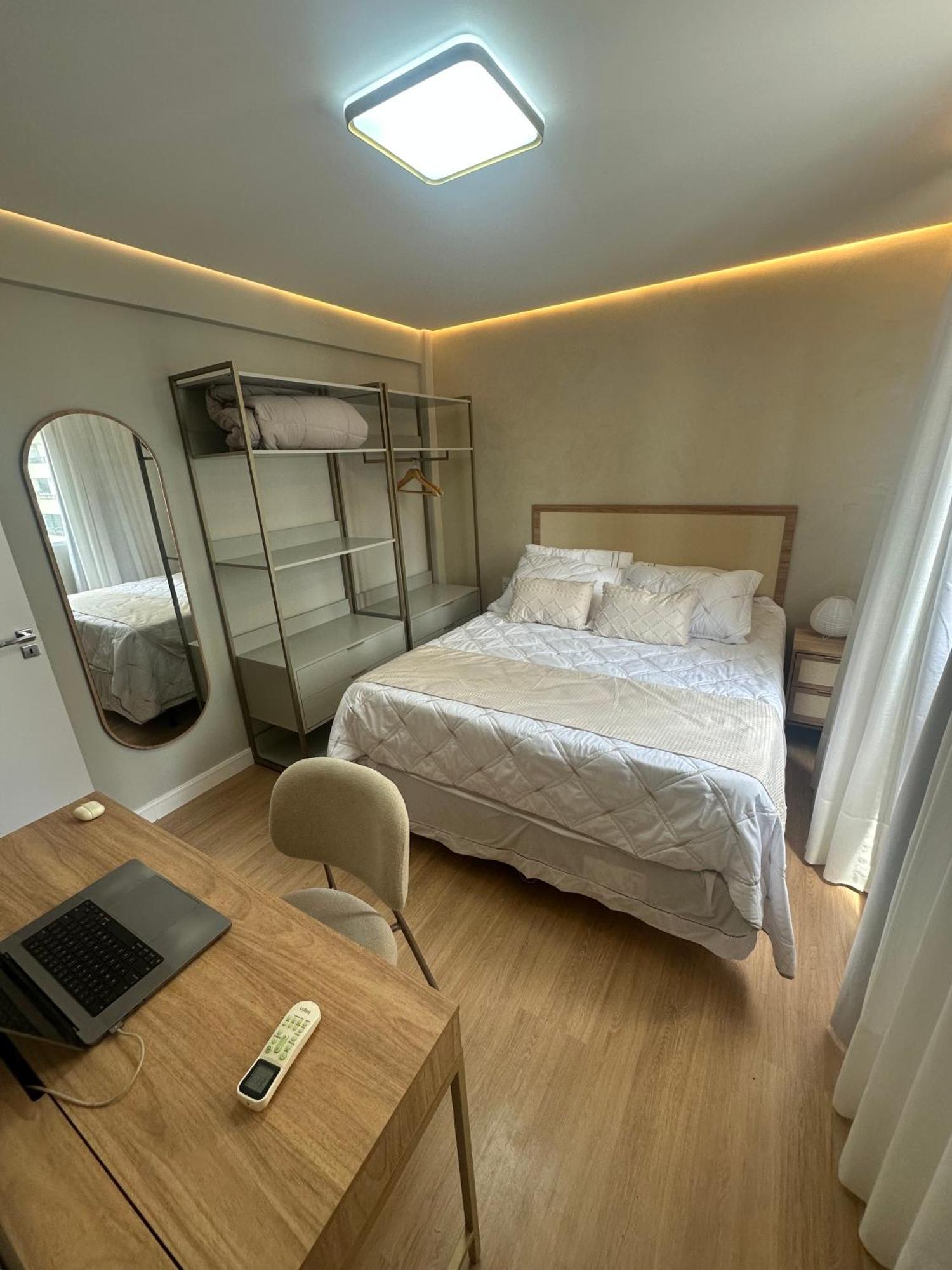 Apartamento Apto 2 Suites, Novo, Na Avenida Atlantica, Pe Na Areia E Com Vista Mar Balneário Camboriú